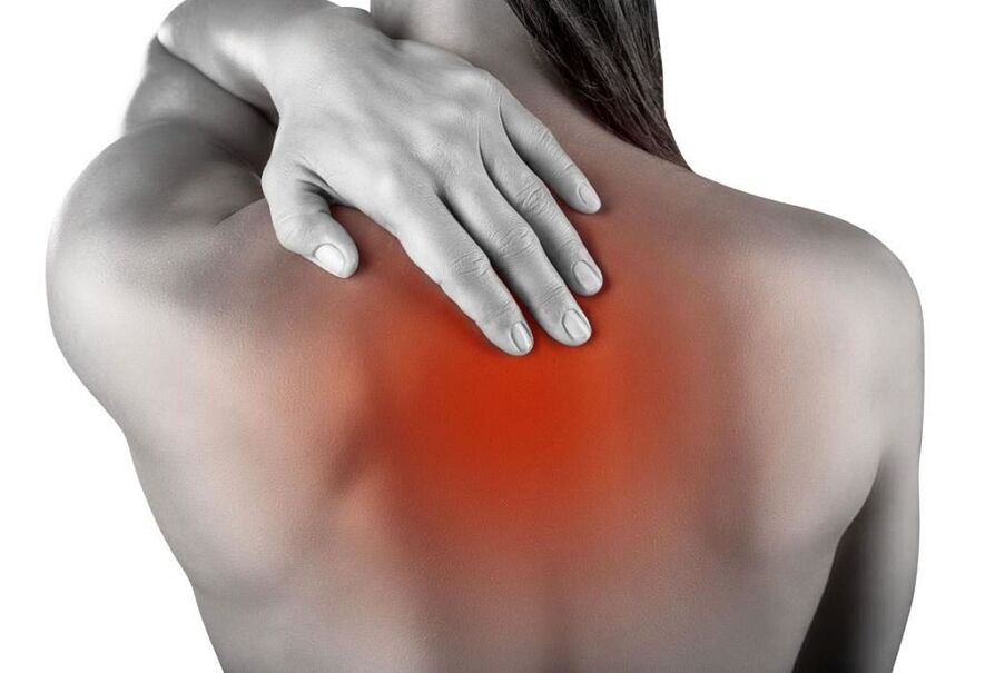 pain between shoulder blades with thoracic osteochondrosis
